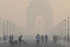 网友：祝贺新德里连续四年成为世界上污染最严重的首都！