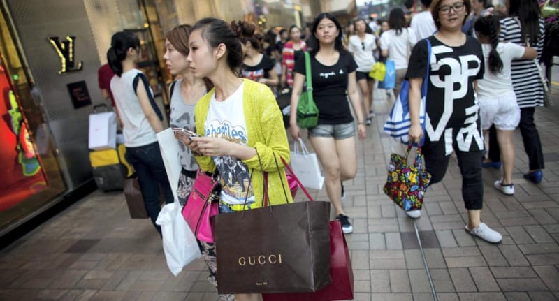 越来越多的中国年轻消费者开始远离奢侈品！